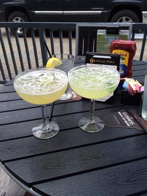 4th Street Bar and Grill by null