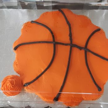 Food Lion - a basketball cake in a plastic container - Grocery Near Me - Smithfield, North Carolina
