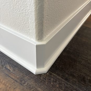 Crowning Touch Moulding - New baseboards with quarter round. - General Contractors Near Me Crowning Touch Moulding - New baseboards with quarter round. - General Contractors Near Me