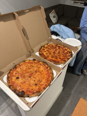 Chrissy’s Pizza by null Chrissy’s Pizza by null