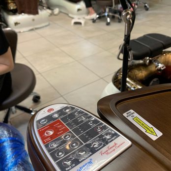 Levue Nails & Spa - New sliding chairs - Nail Salons Near Me - Bellevue, Washington Levue Nails & Spa - New sliding chairs - Nail Salons Near Me - Bellevue, Washington