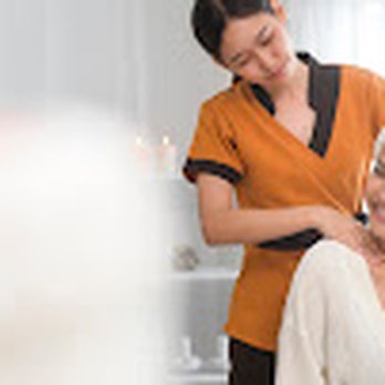 Apple 8 Spa - Beauty & Spas Near Me - Largo, Florida