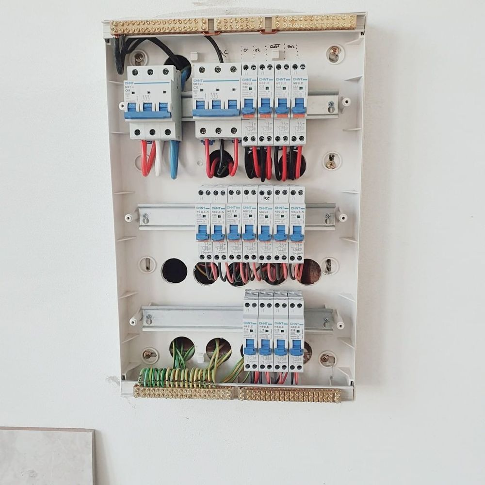 Slide of Ingenious Electrician