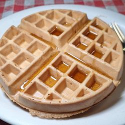 Durf's Family Restaurant - Well done crispy waffle with real maple syrup