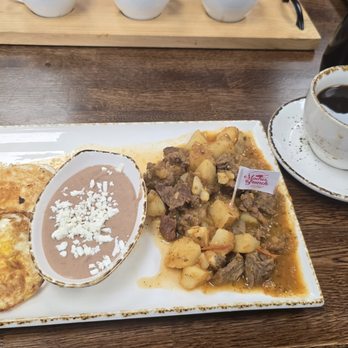 Madres Brunch - carne con chile - Breakfast & Brunch Near Me - Whittier, California Madres Brunch - carne con chile - Breakfast & Brunch Near Me - Whittier, California