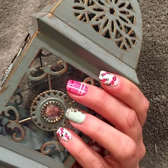 CoCo Nail Spa - Nail Salons Near Me - Little Neck, New York