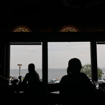 PIckwick Restaurant & Pub - The beautiful view!! - American Near Me - Duluth, Minnesota