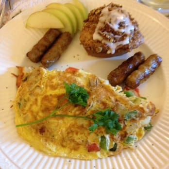 Captain Swift Inn - Egg Frittata. - Bed & Breakfast Near Me - Camden, Maine Captain Swift Inn - Egg Frittata. - Bed & Breakfast Near Me - Camden, Maine