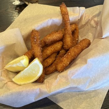 Hook'd Fish Grill - Crispy Calamari - Seafood Near Me - Northridge, California Hook'd Fish Grill - Crispy Calamari - Seafood Near Me - Northridge, California