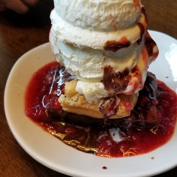Outback Steakhouse - Thunder and lightning - Steakhouses Near Me - Skokie, Illinois Outback Steakhouse - Thunder and lightning - Steakhouses Near Me - Skokie, Illinois