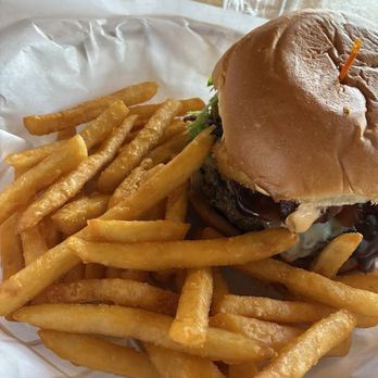 Lilikoi Bar and Grill - Burger and fries - Hawaiian Near Me - Lihue, Hawaii Lilikoi Bar and Grill - Burger and fries - Hawaiian Near Me - Lihue, Hawaii