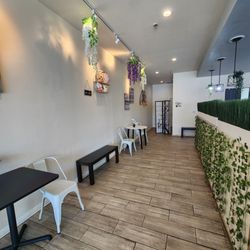 Ding Tea Charlotte Independence
