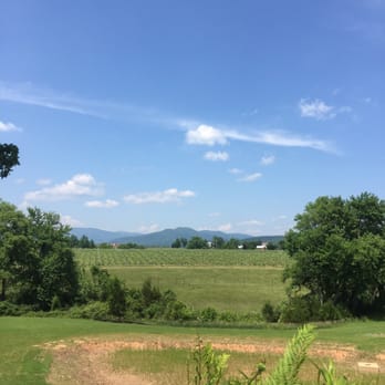 Grace Estate Winery - Beautiful views - Wineries Near Me - Crozet, Virginia Grace Estate Winery - Beautiful views - Wineries Near Me - Crozet, Virginia