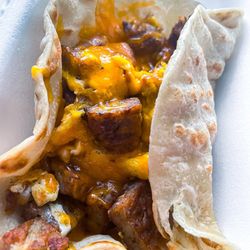 Roberto’s Taco Shop - Waco, TX - Sausage breakfast taco