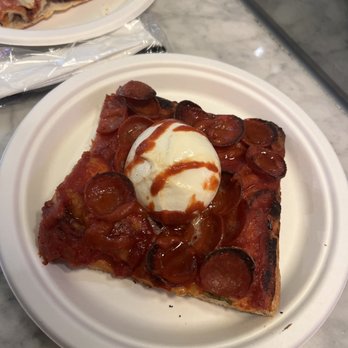 Unregular Pizza - Burrapizza Cafonata - Pizza Near Me - New York, New York