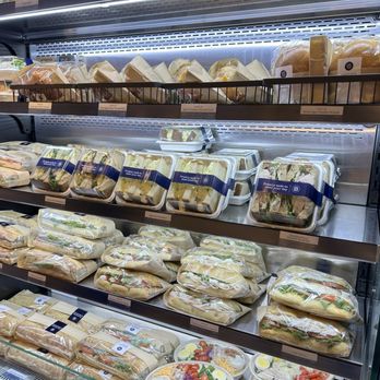 Paris Baguette - Bakeries Near Me - Ashburn, Virginia