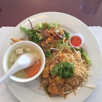 Thai Bamboo - Lunch special with Pad Thai! - Thai Near Me - Northridge, California Thai Bamboo - Lunch special with Pad Thai! - Thai Near Me - Northridge, California