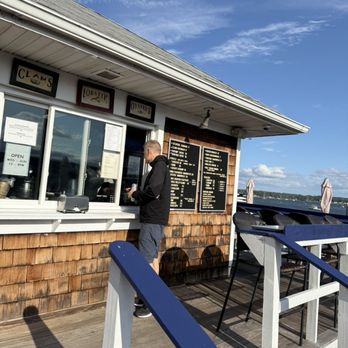 Butler's Flat - Seafood Near Me - Port Washington, New York