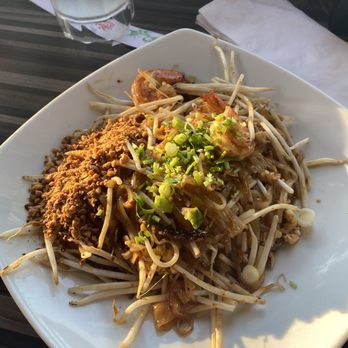 AROI Thai - Pad Thai Noodle - Thai Near Me - La Jolla, California