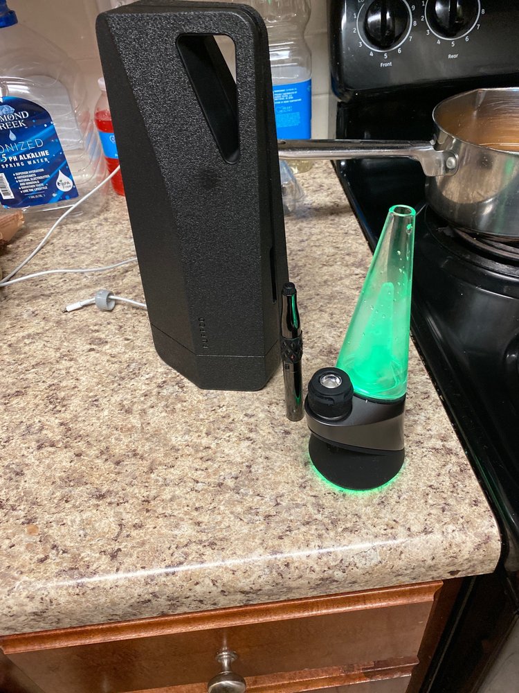 THUNDER AND LIGHTNING VAPES Updated September 2024 15 Photos