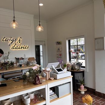 Twiggies - Florists Near Me - Miami, Florida Twiggies - Florists Near Me - Miami, Florida