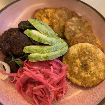 kann - Griyo twice cooked pork - Caribbean Near Me - Portland, Oregon kann - Griyo twice cooked pork - Caribbean Near Me - Portland, Oregon