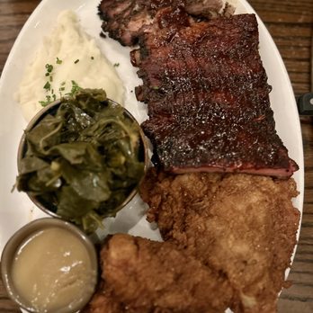 Gus's BBQ - Picnic platter - Barbeque Near Me - Porter Ranch, California