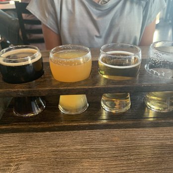 HELLUVA Brewing Company - Beer flight - Brewpubs Near Me - Chandler, Arizona