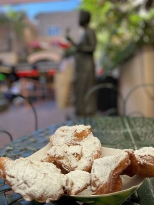Cafe Beignet, Royal Street by null