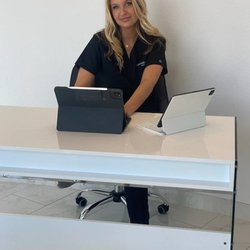Pure indulgence Aesthetics - Check in Desk