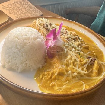 Ayawaska Hilltop - Aji de gallina - Peruvian Near Me - Novato, California
