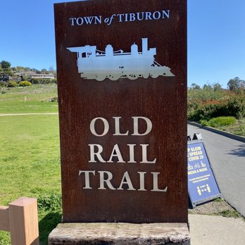 Blackies Pasture - Parks Near Me - Tiburon, California