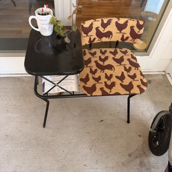 Henko Cafe - Cute chair out on patio - Breakfast & Brunch Near Me - Windermere, Florida