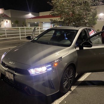 Van Nuys Kia - Car Dealers Near Me - Van Nuys, California Van Nuys Kia - Car Dealers Near Me - Van Nuys, California