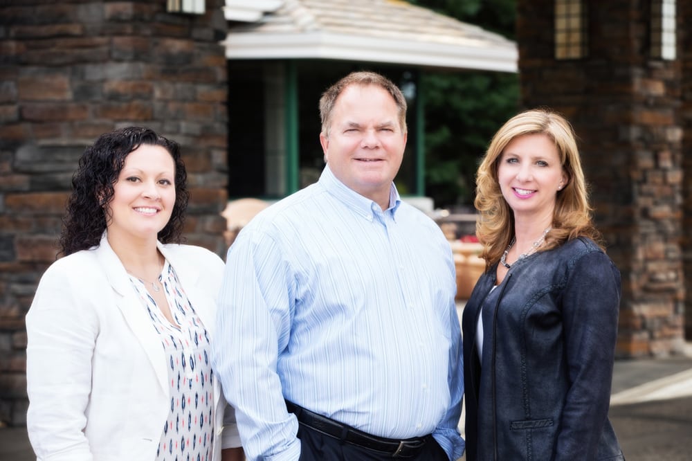 ROGERS REAL ESTATE TEAM Updated June 2024 1696 Avondale Dr