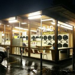 Top Notch 24 Hr Coin Laundry