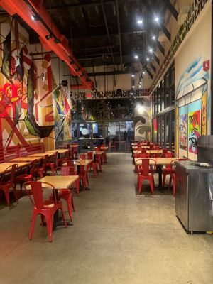 Dave's Hot Chicken by null