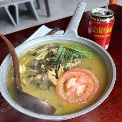 ZSX Szechuan Rice Noodles 曾三仙米线 by null