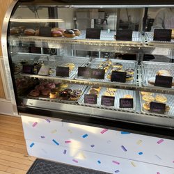 Dixie Donuts - What's good