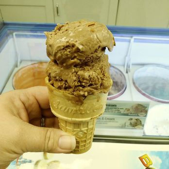 Hershey's Ice Cream  - Peanut butter cup - Ice Cream & Frozen Yogurt Near Me - Jacksonville, Florida