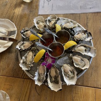 Herringbone Waikiki - Seafood Near Me - Honolulu, Hawaii