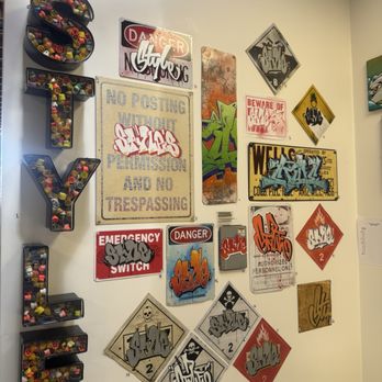 Art House & Co - Art - Toy Stores Near Me - Ventura, California