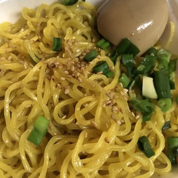 Ramen vs Pho - Noodles and toppings separate - Vietnamese Near Me - Fresno, California Ramen vs Pho - Noodles and toppings separate - Vietnamese Near Me - Fresno, California