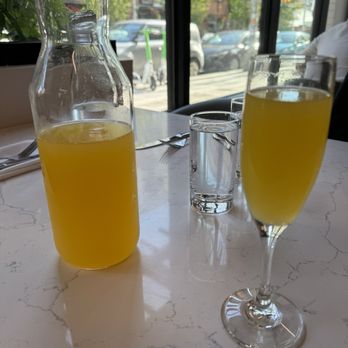 Woo Bar & Kitchen - Bottomless mimosas....IN SEATTLE?! - Asian Fusion Near Me - Seattle, Washington