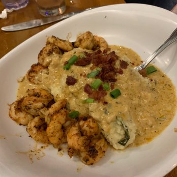 Fiddlers - Shrimp and Grits - Seafood Near Me - St. Simons, Georgia Fiddlers - Shrimp and Grits - Seafood Near Me - St. Simons, Georgia