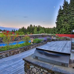The Manor At South Bay - Outdoor Kitchen