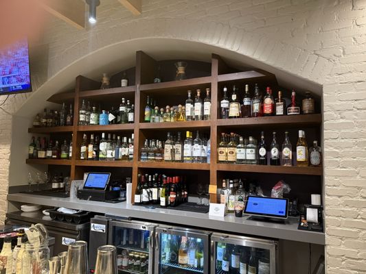 Roberto's Deluxe Oysters and Fine Fish by null