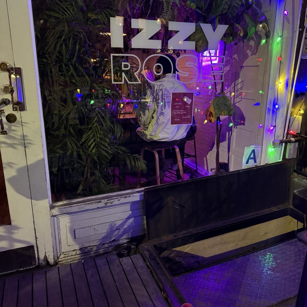 Izzy Rose - Outside - Cocktail Bars Near Me - Brooklyn, New York Izzy Rose - Outside - Cocktail Bars Near Me - Brooklyn, New York
