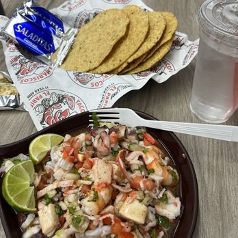 Tacos Y Mariscos El Pariente - Tostada de ceviche mixto - Mexican Near Me - Pomona, California Tacos Y Mariscos El Pariente - Tostada de ceviche mixto - Mexican Near Me - Pomona, California