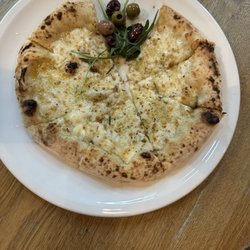 Zzetta Soul Fired Pizza - Garlic Cheese Bread